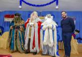 Reyes Magos entrega de juguetes en la asociación de vecinos Ensanche-Almarjal