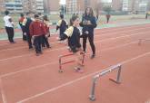 Alumnos del Hispania en la Pista Municipal de Atletismo. Programa ADE
