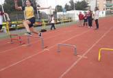 Alumnos del Hispania en la Pista Municipal de Atletismo. Programa ADE