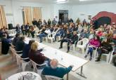 Reunin en el local social de Los Urrutias para informar sobre pruebas experimentales de limpieza del Mar Menor