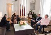 Reuni�n de la alcaldesa con el Pl�sticos Romero Cartagena