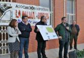 Visita de la alcaldesa al campo de ftbol de La Palma