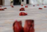 Zapatos Rojos en la Plaza del Par contra la Violencia Machista