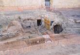 Visita de las excavaciones del Anfiteatro Romano (hallazgo de tres estancias de servicio)