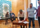 Firma del acuerdo de condiciones laborales de los funcionarios y del convenio del personal laboral del Ayuntamiento de Cartagena