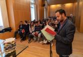  Presentacin ganador del XXXII Premio Poesa Antonio Oliver Belms