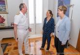 Visita del Almirante de Acci�n Mar�tima, Juan Luis Sobrino P�rez Crespo, al Palacio Consistorial