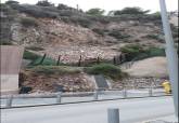 Desprendimientos en la calle Gisbert que han provocado su cierre a vehculos y peatones