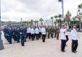 Arriado de bandera por la Fiesta Nacional