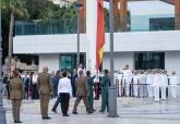 Arriado de bandera por la Fiesta Nacional