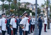 Arriado de bandera por la Fiesta Nacional