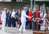 Arriado de bandera por la Fiesta Nacional