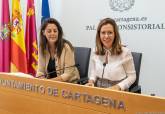 Ana Beln Castejn y Esperanza Nieto, en la presentacin de los presupuestos municipales de 2019