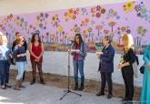 Inauguracin del mural de cermica 'Mujeres que hablan con flores' en la Pista de Atletismo