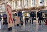 Concentracin y lectura del manifiesto por el Da de la Lucha Contra el SIDA en la Plaza del Icue