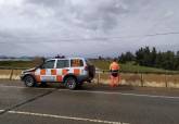 Voluntarios de Protecci�n Civil vigilando las carreteras y el nivel de agua de las ramblas