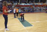 Jugando al atletismo en el Palacio de Deportes