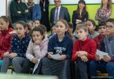 Visita de la alcaldesa, Ana Belén Castejón, al colegio de Pozo Estrecho