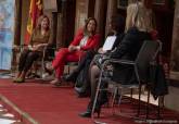 Mesa redonda por el 8 de marzo, día Internacional de la Mujer