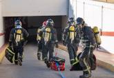Policía Local y Bomberos participan en un simulacro de incendio en el Espacio Mediterráneo