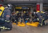 Policía Local y Bomberos participan en un simulacro de incendio en el Espacio Mediterráneo