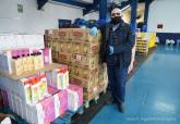 Donacin de la empresa Jimsa de productos alimenticios para el dispositivo de emergencia social en el pabelln central