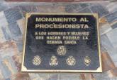 El Ayuntamiento ha repuesto la placa del monumento al Procesionista, sustrada el pasado mes de febrero