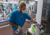 Limpieza y desinfeccin de las instalaciones del Cartagonova para la vuelta de los entrenamientos