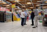 Visita de Manuel Pad�n a Carrefour para supervisar las medidas de seguridad e higiene