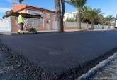 Obras de asfaltado en la Gran Va de La Manga