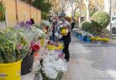 Mercado de flores instalado en el Paseo Alfonso XIII por la festividad de Todos los Santos