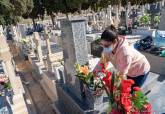 	Medidas de seguridad a la entrada del cementerio de Los Remedios de cara a la festividad de Todos los Santos
