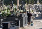 	Medidas de seguridad a la entrada del cementerio de Los Remedios de cara a la festividad de Todos los Santos