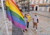Izado de la bandera LGTBI por el Da Internacional contra la Homofobia, la Transfobia y la Bifobia 