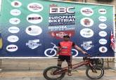 El cartagenero Ral Martnez consigue la medalla de bronce en el Europeo de Biketrial