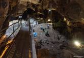 Excavaciones en Cueva Victoria.