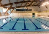 Últimos preparativos de la piscina del Palacio de Deportes.