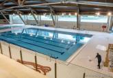 Últimos preparativos de la piscina del Palacio de Deportes.