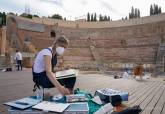 Pedro Cano impartiendo taller de acuarela en el Teatro Romano de Cartagena 