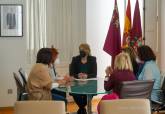 La alcaldesa recibe a la nueva junta directiva de la Federacin de Asociaciones de Mujeres Mediterrneo