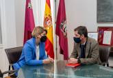 La alcaldesa recibe al nuevo decano del Colegio de Agobados de Cartagena