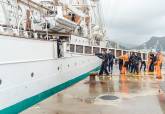 El buque escuela Elcano a su llegada al puerto de Cartagena