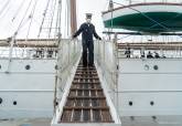 El buque escuela Elcano a su llegada al puerto de Cartagena