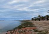 Trabajos de limpieza en playas tras el temporal