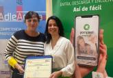 Entrega de certificados a empresas distinguidas por la ADLE
