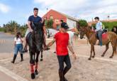 Paseo a caballo durante la presentación de las actividades del Tla de Verano