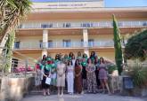 Las 18 alumnas del curso de Atencin Sociosanitaria de la ADLE concluyen su formacin y firman contratos de empleo