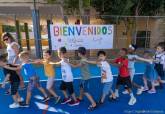 La alcaldesa celebra la vuelta al cole con los alumnos del CEIP Cuatro Santos