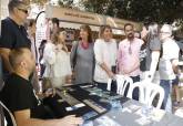 La alcaldesa ha asistido a la inauguración del XXI Encuentro Interasociativo y Mercadillo Artesanal Juvenil en Plaza de España