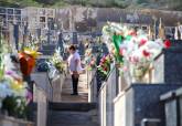 Visita de la Corporacin a los cementeros municipales por el da de Todos los Santos
